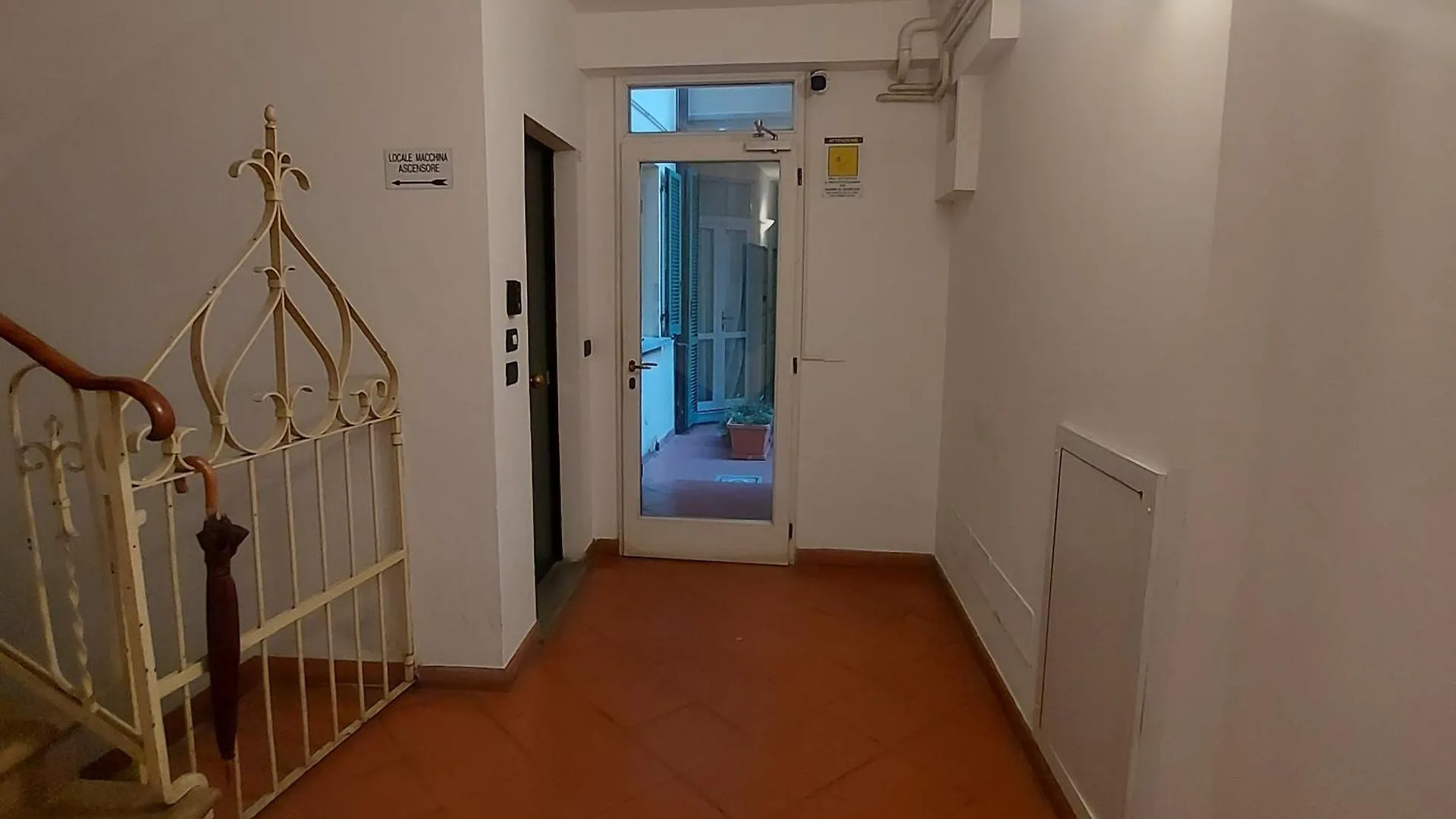 Appartamento Fuori Portico Rialto Bologna 0*,